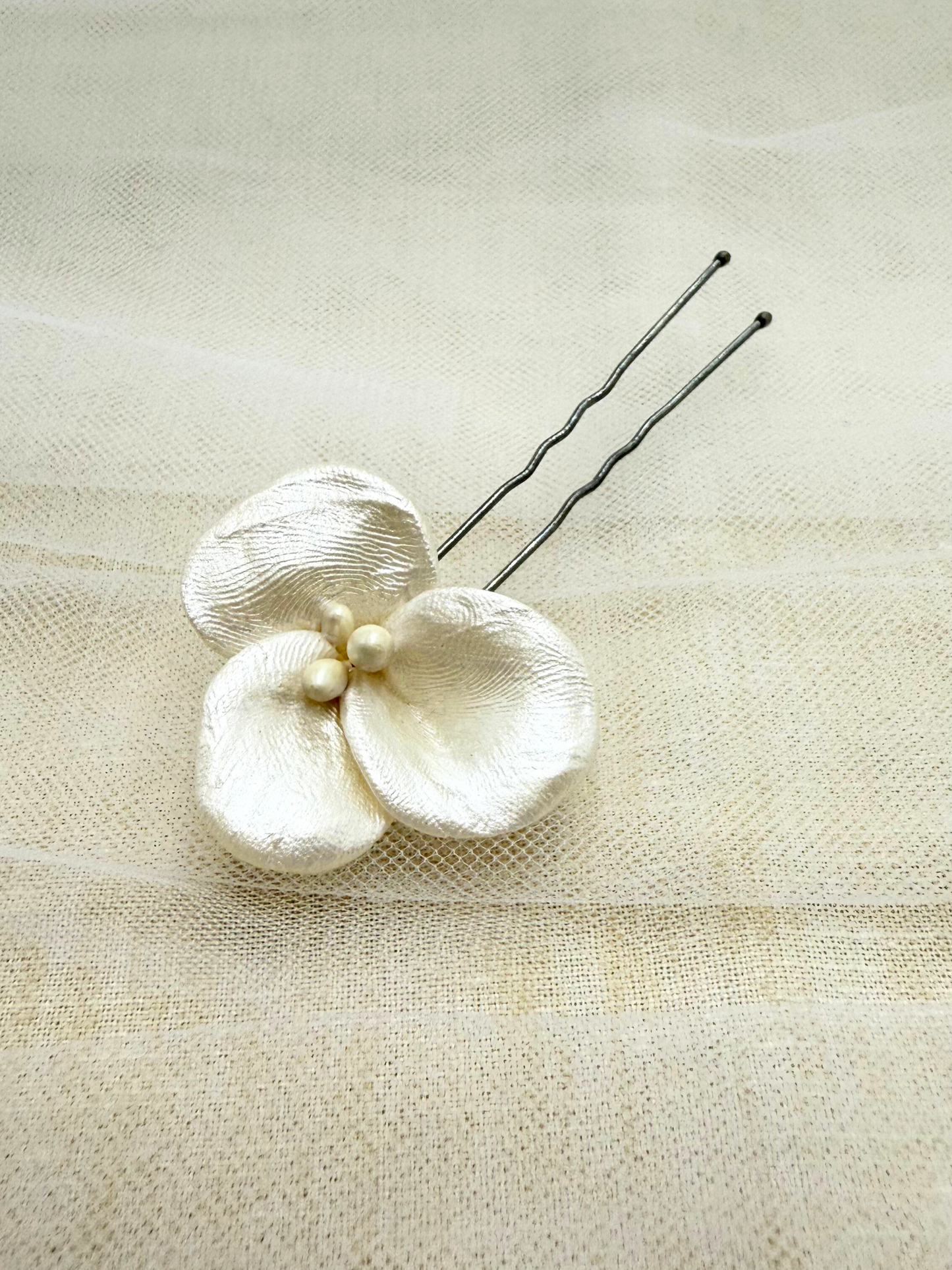 Hair pin flor porcelana chica